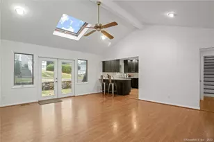 10 Harvann Rd, Norwalk, CT 06850 - Photo 11
