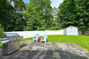 10 Harvann Rd, Norwalk, CT 06850 - Photo 27