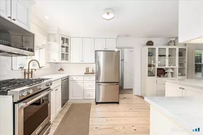46 Reynolds Drive, Fairfield, CT 06824 - Photo 11