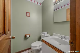 348 Boston Post Rd, Waterford, CT 06385 - Photo 21