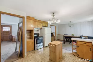 852 Brookside Dr, Orange, CT 06477 - Photo 9