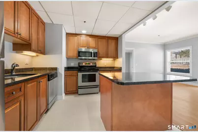 720 Mix Avenue #303, Hamden, CT 06514 - Photo 3