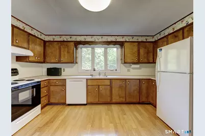 63 Chamberlain Street, Torrington, CT 06790 - Photo 15
