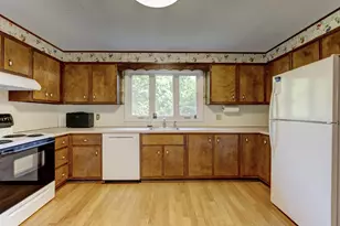63 Chamberlain St, Torrington, CT 06790 - Photo 15