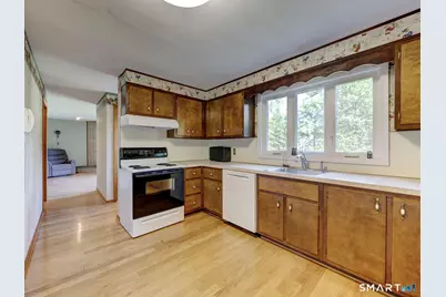 63 Chamberlain Street, Torrington, CT 06790 - Photo 17