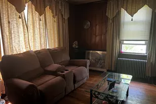 17 Ridgeview Rd, Meriden, CT 06451 - Photo 5