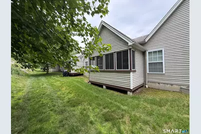 176 Julia Court #176, Newtown, CT 06482 - Photo 5
