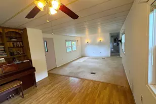 33 Ridge Cir, Mansfield, CT 06268 - Photo 3