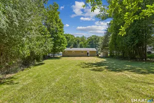 23 Ridgecrest Rd, Wallingford, CT 06492 - Photo 3