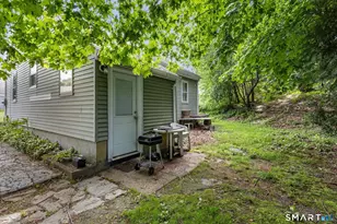 17 Elijah St, Norwich, CT 06360 - Photo 7