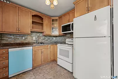 296 Main Avenue #14, Norwalk, CT 06851 - Photo 7