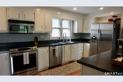 13 Pacific Street, Groton, CT 06340 - Photo 5