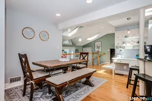 98 Colony Rd, West Hartford, CT 06119 - Photo 9