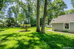 98 Colony Rd, West Hartford, CT 06119 - Photo 39