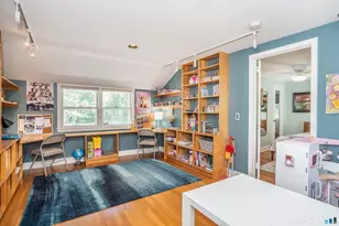 98 Colony Rd, West Hartford, CT 06119 - Photo 23