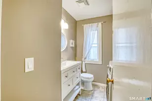 13 Algonquin Ln, Stratford, CT 06614 - Photo 15