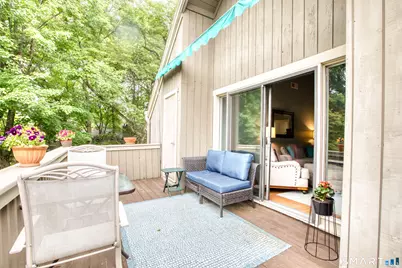 13 Algonquin Lane #B, Stratford, CT 06614 - Photo 5