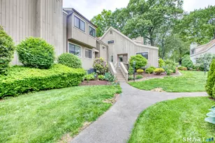 13 Algonquin Ln, Stratford, CT 06614 - Photo 23