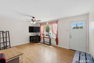 71 Smith St, Putnam, CT 06260 - Photo 11