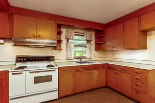 1175 S Curtis St, Wallingford, CT 06492 - Photo 13
