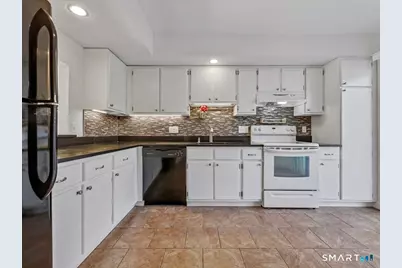 32 Jerimoth Drive #32, Branford, CT 06405 - Photo 15