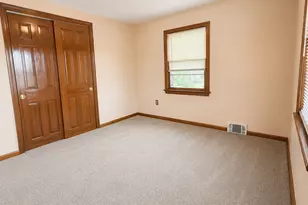 22 Leaf Ave, Waterbury, CT 06705 - Photo 9