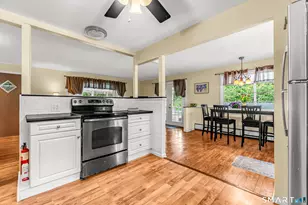 385 Roses Mill Rd, Milford, CT 06460 - Photo 3