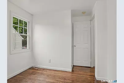 35 Oakleaf Street, Bridgeport, CT 06606 - Photo 17