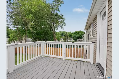 35 Oakleaf Street, Bridgeport, CT 06606 - Photo 27