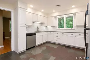 17 Wright Dr, Avon, CT 06001 - Photo 15