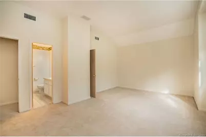 47 Pepper Bush Lane, Newington, CT 06111 - Photo 23