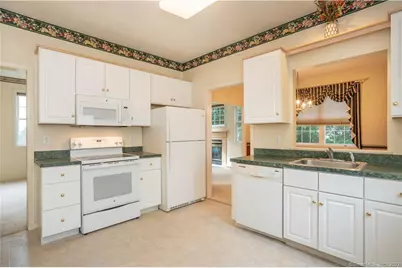 47 Pepper Bush Lane, Newington, CT 06111 - Photo 19