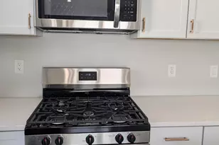 183 Townsend Ave, New Haven, CT 06512 - Photo 3
