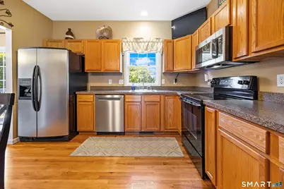 65 Walt Drive, Meriden, CT 06450 - Photo 11