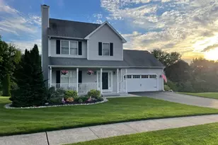 65 Walt Dr, Meriden, CT 06450 - Photo 3