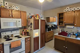 25 High St, Torrington, CT 06790 - Photo 11