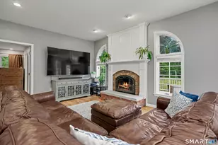 38 Douglas Dr, Hamden, CT 06518 - Photo 7