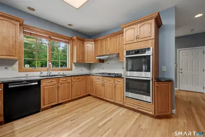 38 Douglas Drive, Hamden, CT 06518 - Photo 11