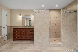 38 Douglas Dr, Hamden, CT 06518 - Photo 23
