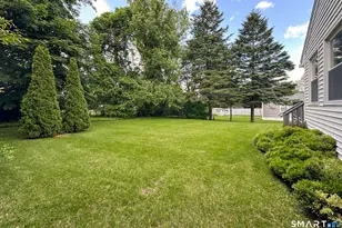 38 Fleetwood Dr, Waterbury, CT 06706 - Photo 23