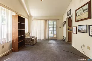 38 Fleetwood Dr, Waterbury, CT 06706 - Photo 3
