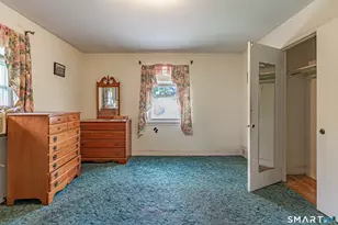 38 Fleetwood Dr, Waterbury, CT 06706 - Photo 13