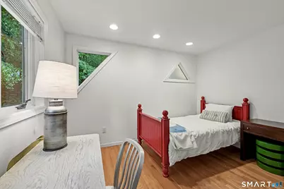 91 Raymond Street, Darien, CT 06820 - Photo 25