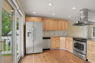 42 County St, Norwalk, CT 06851 - Photo 9