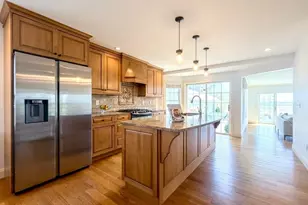 345 Housatonic Dr, Milford, CT 06460 - Photo 9