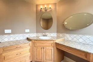345 Housatonic Dr, Milford, CT 06460 - Photo 19
