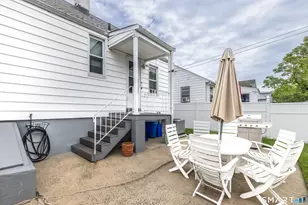 343 Hollister St, Stratford, CT 06615 - Photo 21