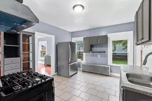 1105 N Main St, Waterbury, CT 06704 - Photo 3
