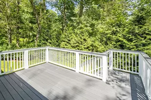 5 Wakerobin Rd, Norwalk, CT 06851 - Photo 7