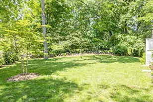 5 Wakerobin Rd, Norwalk, CT 06851 - Photo 23